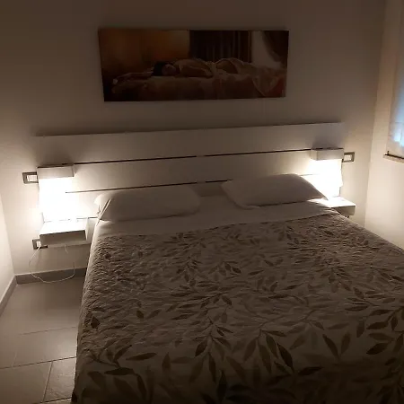 Fare Bnb - Room Del Parco Reggio Emilia Exterior foto