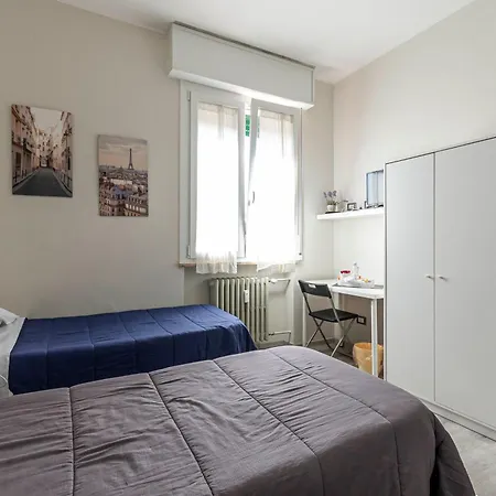 Fare Bnb - Room Del Parco Reggio Emilia Exterior foto